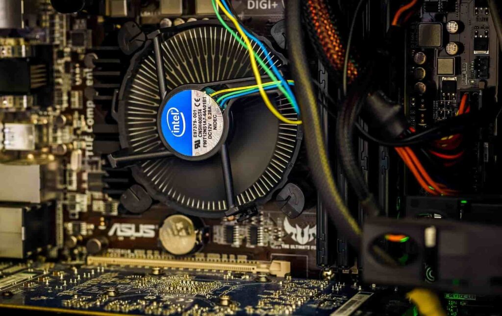 CPU Fan Stops Spinning After Startup: Guidance!