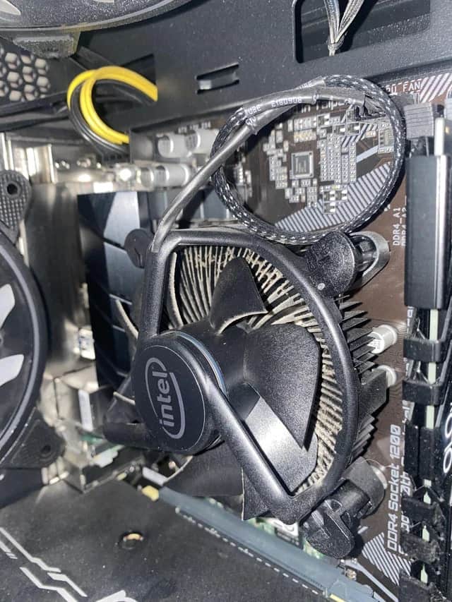 How Tight Should CPU Cooler Screws Be?